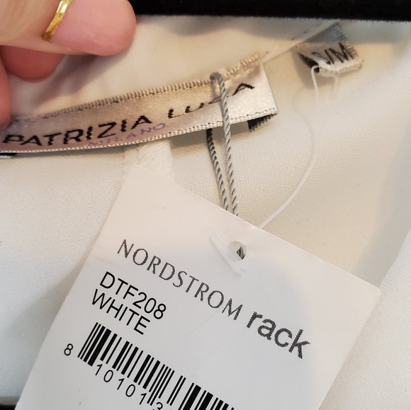 Patrizia Lucia Size Small/Medium Asymmetrical White Blouse NWT - Picture 7 of 9